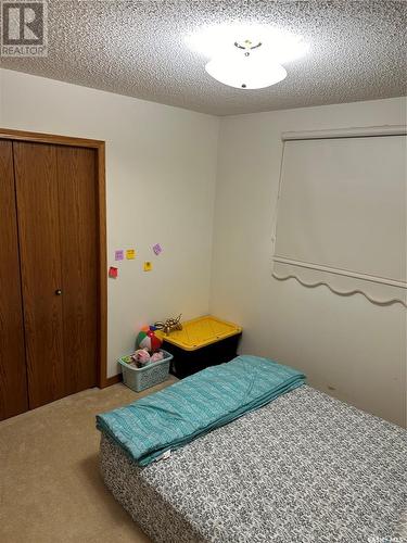 111 Smoothstone Crescent, Saskatoon, SK - Indoor Photo Showing Bedroom