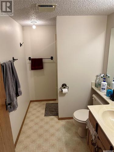 111 Smoothstone Crescent, Saskatoon, SK - Indoor Photo Showing Bathroom