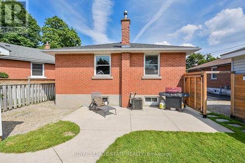 147 Fernwood Crescent, Hamilton, ON - Outdoor With Exterior