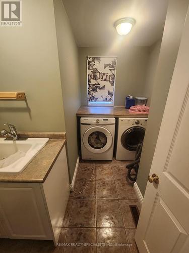 Upper - 1835 Chesbro Court, Mississauga, ON - Indoor Photo Showing Laundry Room