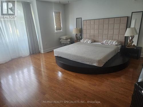 Upper - 1835 Chesbro Court, Mississauga, ON - Indoor Photo Showing Bedroom