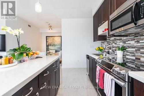 1408 - 385 Prince Of Wales Drive, Mississauga (City Centre), ON - Indoor Photo Showing Kitchen With Upgraded Kitchen