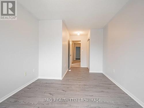 7160 Waldorf Way, Mississauga, ON - Indoor Photo Showing Other Room