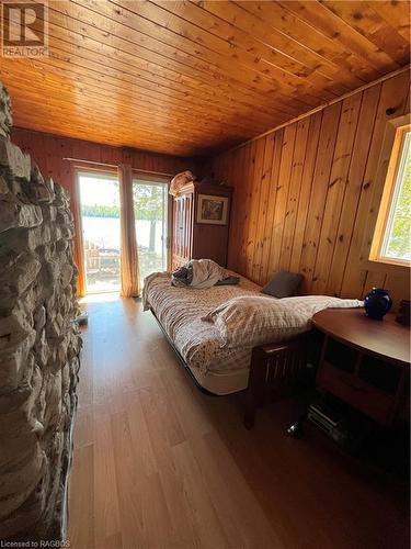 57 Hope Drive, Northern Bruce Peninsula, ON - Indoor Photo Showing Bedroom