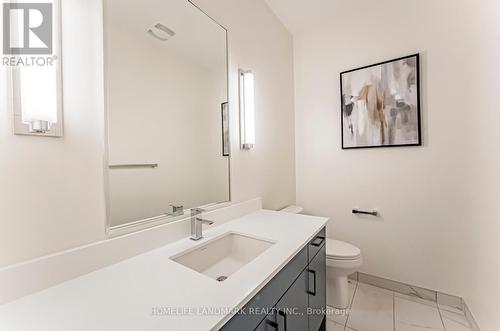 3733 Ferretti Court, Innisfil, ON - Indoor Photo Showing Bathroom