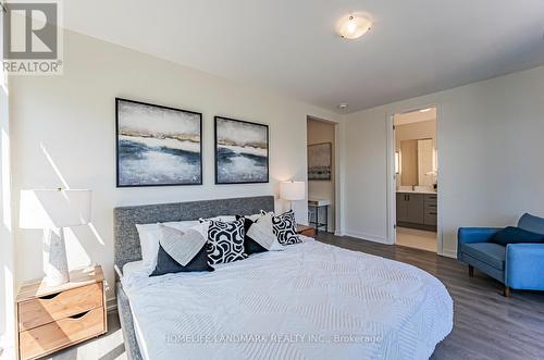 3733 Ferretti Court, Innisfil, ON - Indoor Photo Showing Bedroom