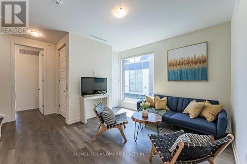 3733 Ferretti Court, Innisfil, ON - Indoor Photo Showing Living Room