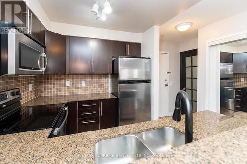 2212 - 6 Dayspring Circle, Brampton, ON - Indoor Photo Showing Kitchen With Double Sink With Upgraded Kitchen