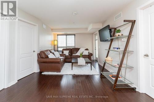 2212 - 6 Dayspring Circle, Brampton, ON - Indoor Photo Showing Living Room