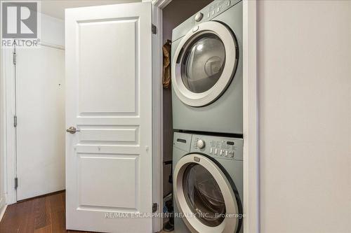 316 - 1 Hurontario Street, Mississauga (Port Credit), ON - Indoor Photo Showing Laundry Room