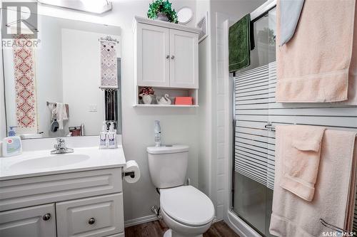 107 4525 Marigold Drive, Regina, SK - Indoor Photo Showing Bathroom