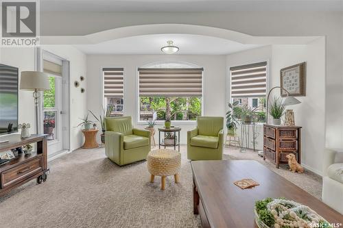 107 4525 Marigold Drive, Regina, SK - Indoor Photo Showing Living Room