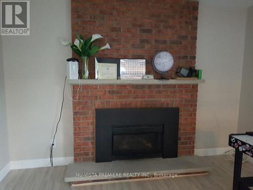 1307 Hastings Drive, London, ON - Indoor Photo Showing Living Room With Fireplace