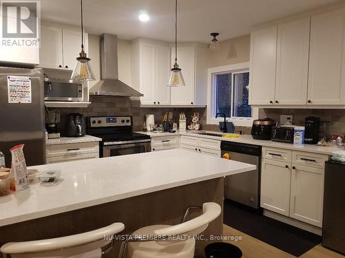 1307 Hastings Drive, London, ON - Indoor Photo Showing Kitchen