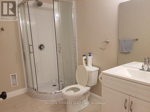 1307 Hastings Drive, London, ON - Indoor Photo Showing Bathroom