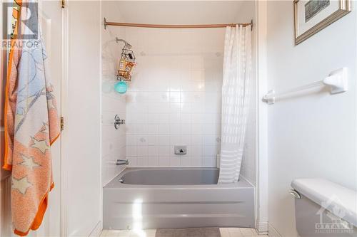 33 Halkirk Avenue, Kanata, ON - Indoor Photo Showing Bathroom