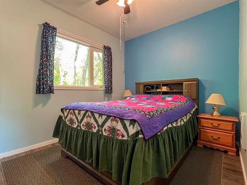 330 Oak Drive, Oak Lake Beach, MB - Indoor Photo Showing Bedroom