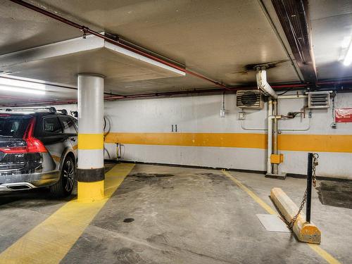 Garage - 59-1509 Rue Sherbrooke O., Montréal (Ville-Marie), QC - Indoor Photo Showing Garage