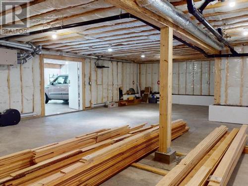 8116 Emmonds Road, Powell River, BC - Indoor Photo Showing Basement