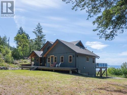 8116 Emmonds Road, Powell River, BC - Outdoor With Deck Patio Veranda