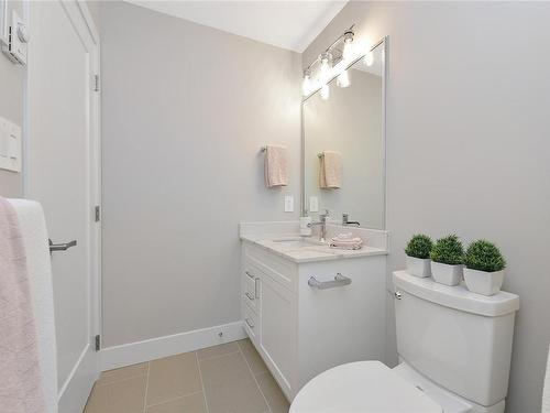 1474 Atlas Dr, Langford, BC - Indoor Photo Showing Bathroom