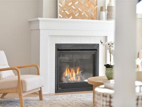 1474 Atlas Dr, Langford, BC - Indoor Photo Showing Living Room With Fireplace