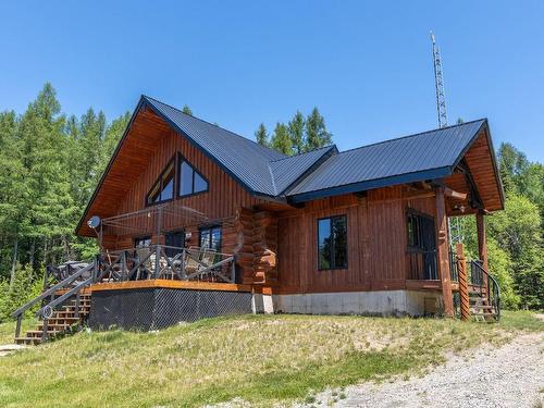 FaÃ§ade - 10 Ch. Pelletier, Saint-Michel-Des-Saints, QC - Outdoor With Deck Patio Veranda With Exterior