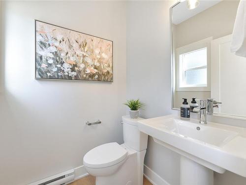 1476 Atlas Dr, Langford, BC - Indoor Photo Showing Bathroom