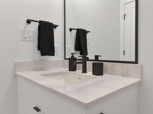 202-1110 Samar Cres, Langford, BC - Indoor Photo Showing Bathroom