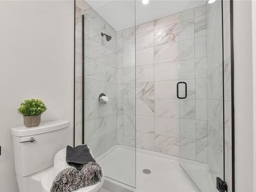 215-1110 Samar Cres, Langford, BC - Indoor Photo Showing Bathroom
