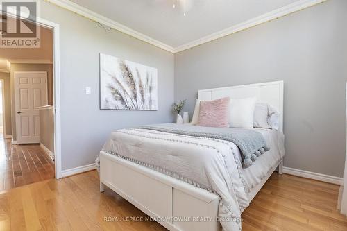 1042 Zimmerman Crescent, Milton, ON - Indoor Photo Showing Bedroom