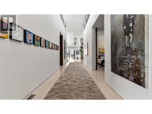 764 Rockcliffe Place, Kelowna, BC - Indoor Photo Showing Other Room