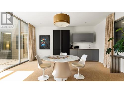 764 Rockcliffe Place, Kelowna, BC - Indoor Photo Showing Dining Room