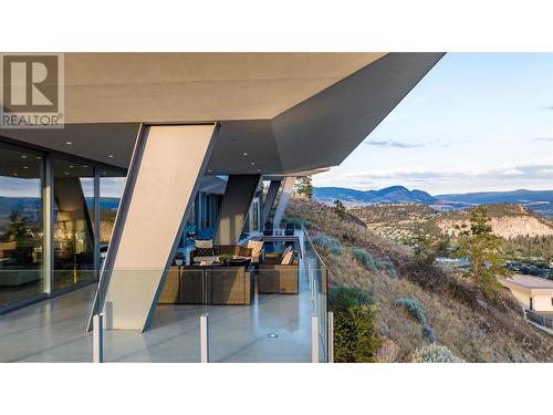 764 Rockcliffe Place, Kelowna, BC - Outdoor