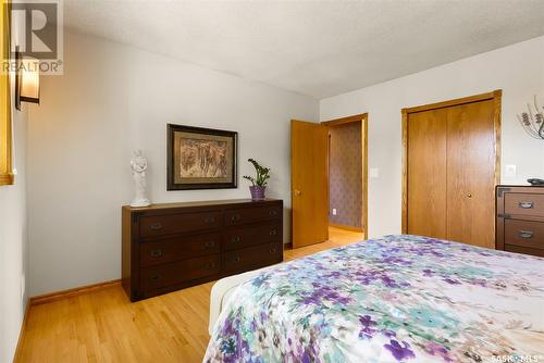86 Dunning Crescent, Regina, SK - Indoor Photo Showing Bedroom