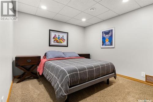 86 Dunning Crescent, Regina, SK - Indoor Photo Showing Bedroom