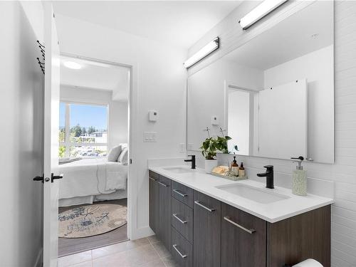 244-920 Reunion Ave, Langford, BC - Indoor Photo Showing Bathroom