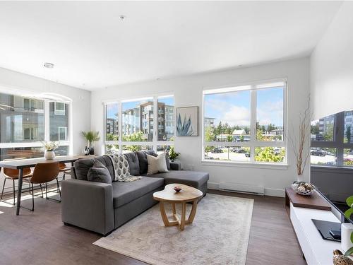 244-920 Reunion Ave, Langford, BC - Indoor Photo Showing Living Room