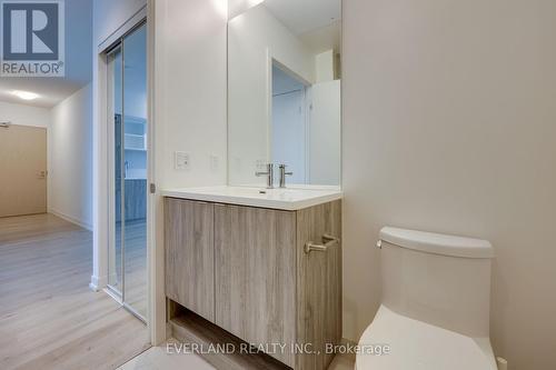 1108 - 138 Downes Street, Toronto (Waterfront Communities), ON - Indoor Photo Showing Bathroom