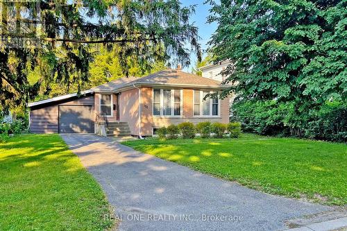 173 Sussex Avenue, Richmond Hill, ON - Outdoor