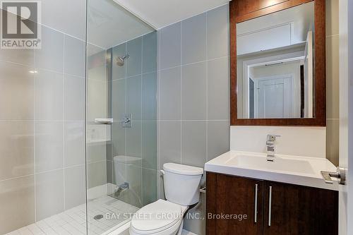 3821 - 5 Sheppard Avenue E, Toronto, ON - Indoor Photo Showing Bathroom