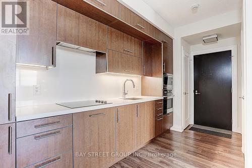 3821 - 5 Sheppard Avenue E, Toronto, ON - Indoor Photo Showing Kitchen