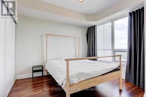 3821 - 5 Sheppard Avenue E, Toronto, ON - Indoor Photo Showing Bedroom