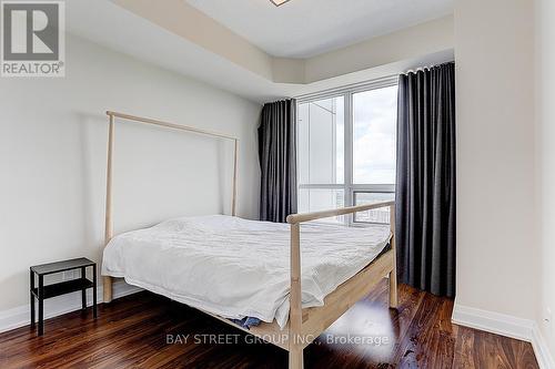 3821 - 5 Sheppard Avenue E, Toronto, ON - Indoor Photo Showing Bedroom