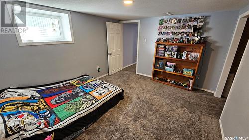 460 4Th Avenue Nw, Swift Current, SK - Indoor Photo Showing Bedroom