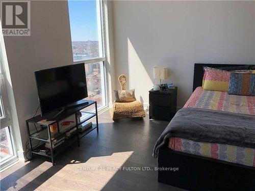 2510 - 318 Richmond Street W, Toronto, ON - Indoor Photo Showing Bedroom