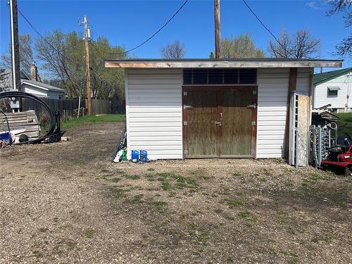 320 Main St, Carberry, MB 