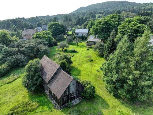 Photo aÃ©rienne - 411 Ch. Des Moulins, Mont-Saint-Hilaire, QC - Outdoor With View