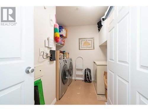 2130 Vasile Road Unit# 307, Kelowna, BC - Indoor Photo Showing Laundry Room