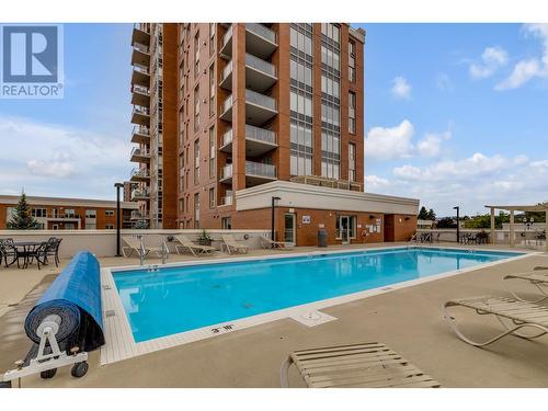 1160 Bernard Avenue Unit# 305, Kelowna, BC - Outdoor With In Ground Pool